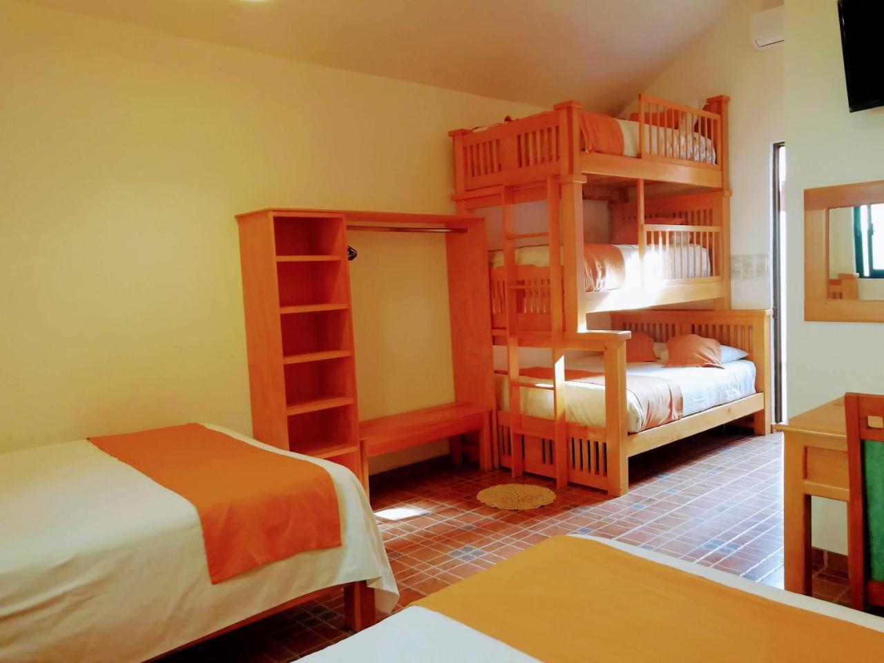 Hotel Real De Tx Текуискуиапан Екстериор снимка